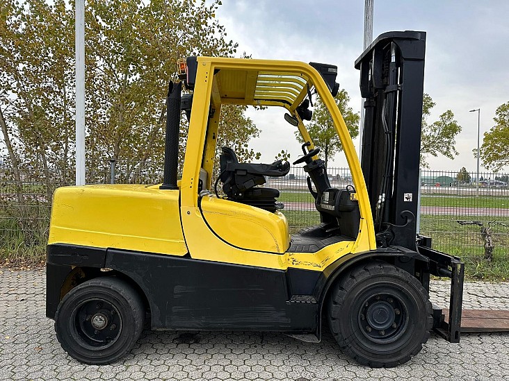 4 Whl Counterbalanced Forklift <10tH5.5FT