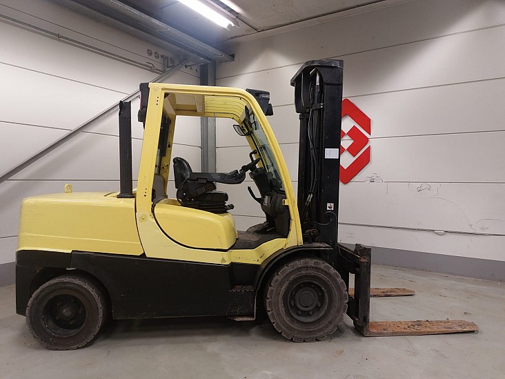 4 Whl Counterbalanced Forklift <10tH5.5FT