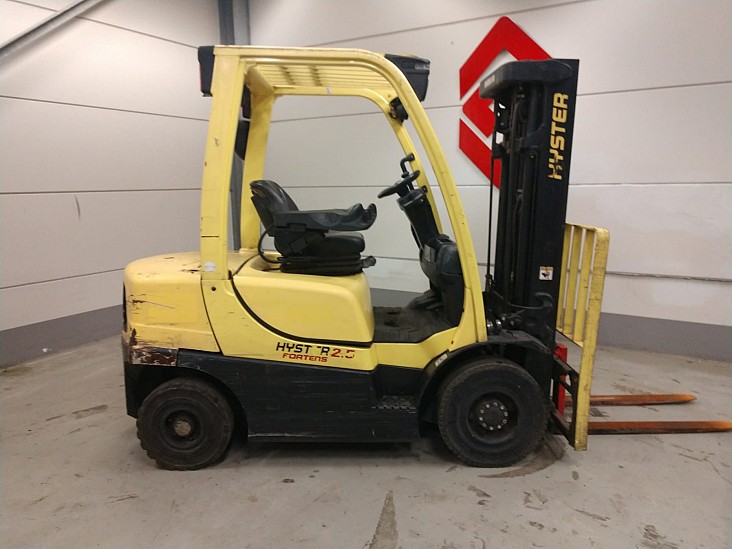 4 Whl Counterbalanced Forklift <10tH2.5FT